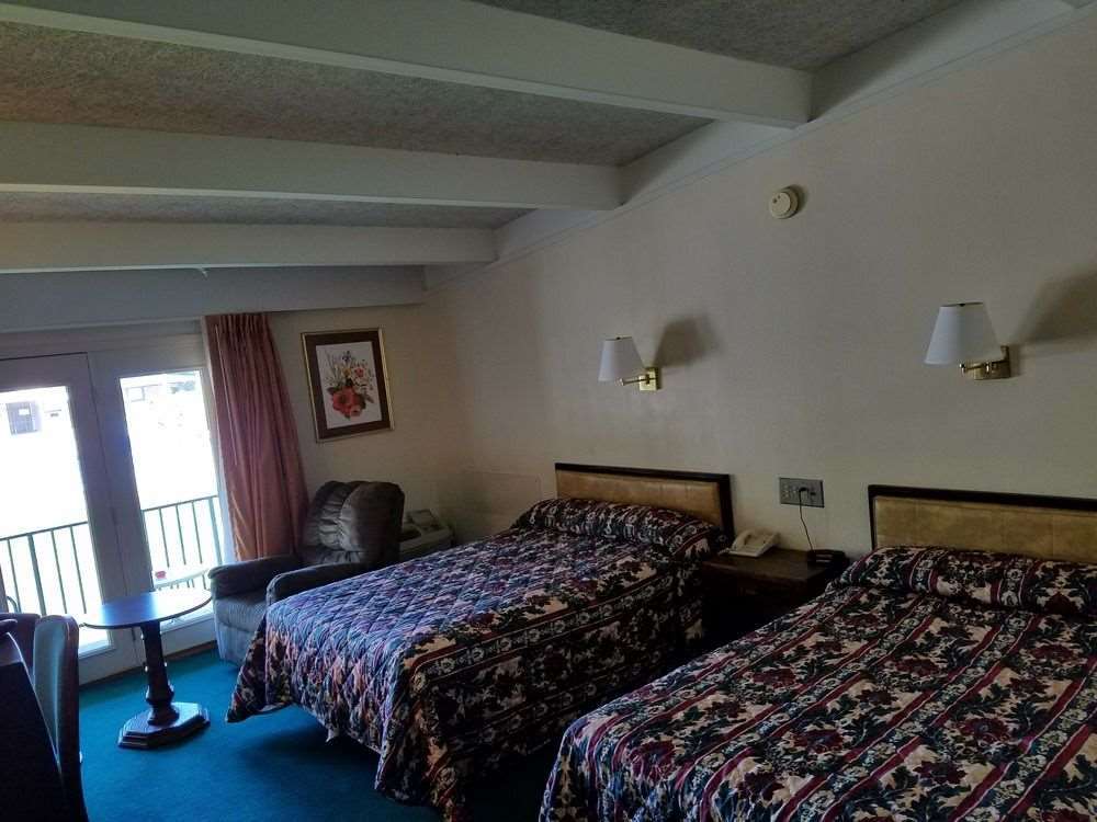 Baymont By Wyndham Cookeville Room photo