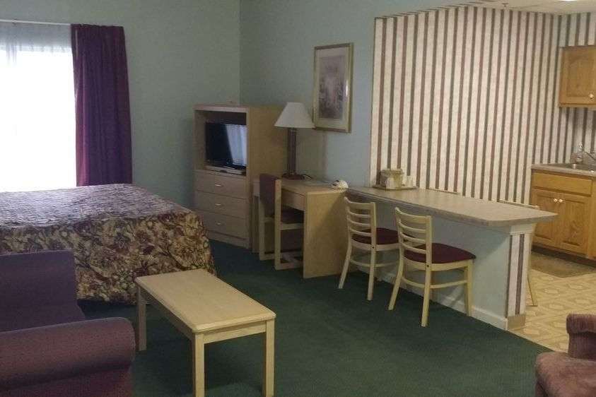 Baymont By Wyndham Cookeville Room photo